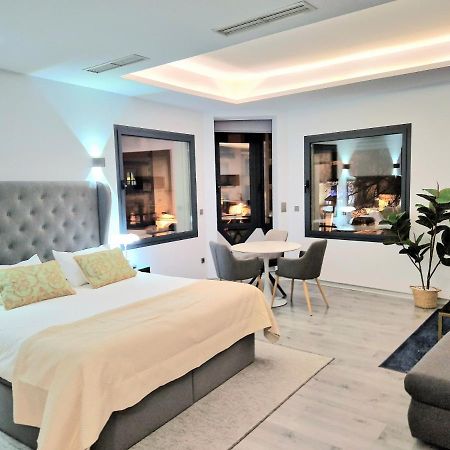 Plasencia Plaza Mayor Luxury Exterior photo