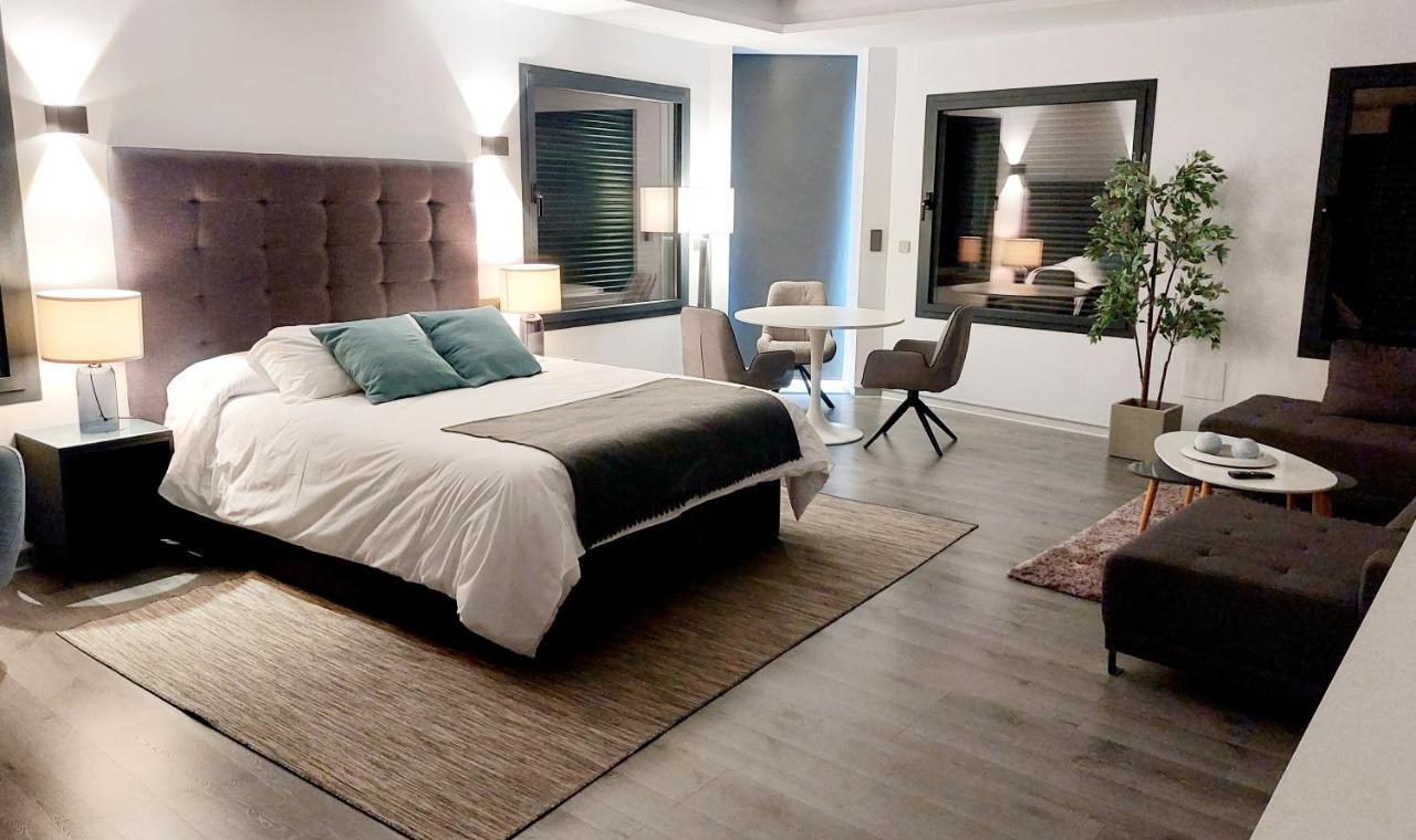 Plasencia Plaza Mayor Luxury Exterior photo